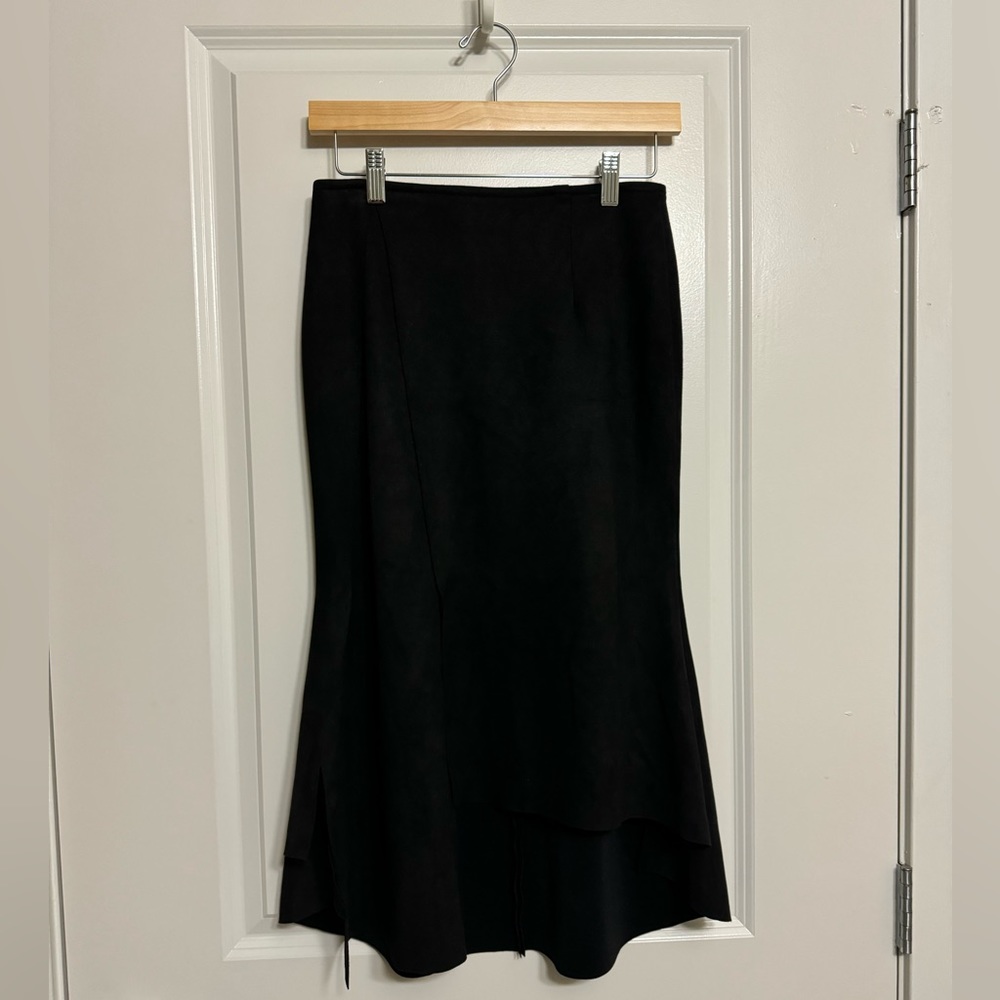 Unbalanced velvet midi black skirt from S.Korea 🖤